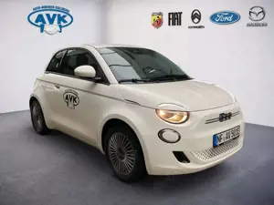 Fiat 500e Icon, Apple CarPlay, Rückfahrkamera