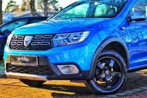 Dacia Sandero *AUTOMATIK*NAVI*KLIMA*ERST 66 TKM*TÜV NEU