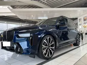 BMW X7 40 d M Sport* Iconic Glow* Massage* Standheiz
