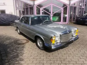 Mercedes-Benz 280 3.5 - Flachkühler Coupe - Oldtimer