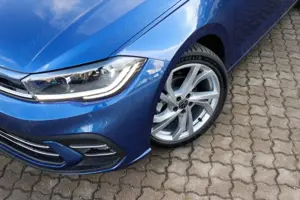 Volkswagen Polo 1.0 TSI Style Klima Navi Einparkhilfe Sitzheizung Bild 2