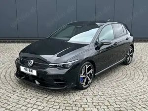 Volkswagen Golf VIII R 2.0 TSI DSG 4MOTION *IQ.Light, Black Style Bild 2
