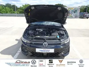 Volkswagen Golf Var. R-Line 1.5l eTSI 110kW DSG LED Navi Klima Bild 4