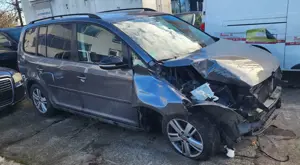 Volkswagen Touran Touran 1.4 TSI DSG Match Automatik Unfall
