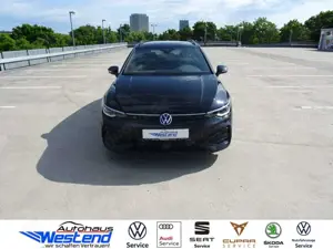Volkswagen Golf Var. R-Line 1.5l TSI 110kW DSG LED Navi Klima
