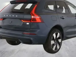 Volvo XC60 T6 AWD Plus Dark 360 Kamera Harmann Winterp Bild 5