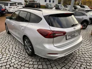 Ford Focus 1.0 EcoBoost Turnier ST-Line 17" Alu NAVI Bild 3