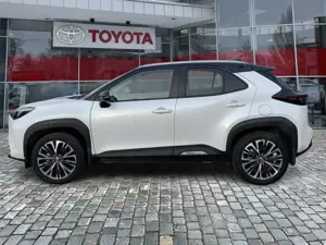 Toyota Yaris Cross 1.5  FWD Elegant Anhängerkupplung Bild 2