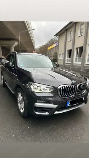 BMW X3 xDrive20d Aut. xLine Bild 2