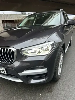 BMW X3 xDrive20d Aut. xLine Bild 3