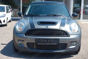 MINI Cooper S Clubman -Xenon-Navi-Panorama-Alu 17" Bild 4