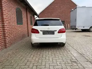Mercedes-Benz B 200 d Urban Autom Navi LED Kamera Night Paket Bild 5