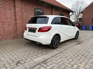 Mercedes-Benz B 200 d Urban Autom Navi LED Kamera Night Paket Bild 4