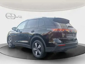 Volkswagen Tiguan 1.5 eTSI Life DSG  AHK+ACC+NAVI+LED+PANO-SCHIEBED. Bild 4