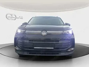 Volkswagen Tiguan 1.5 eTSI Life DSG  AHK+ACC+NAVI+LED+PANO-SCHIEBED. Bild 2
