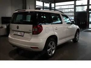 Skoda Yeti 1.2 Active KLIMA*SHZ*ALU* Bild 4