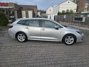 Toyota Corolla 1.8 Hydrid 1.Hand/Kamera/SHZ/NAVI/PDC 72 kW (98... Bild 4