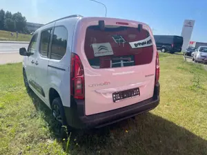 Citroen Berlingo MPV Plus M*LED*DAB* Bild 2