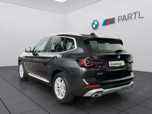 BMW X3 xDrive20d NAVI LED AHK 360° HUD Dr.Assist Bild 3