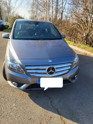 Mercedes-Benz B 200 B 200 CDI (BlueEFFICIENCY) Bild 2