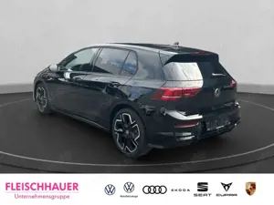 Volkswagen Golf VIII 2.0 TDI R-Line DSG+SPORTPAKET+SHZ+ACC Bild 5