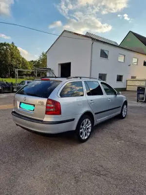 Skoda Octavia Combi 2.0 TDI DPF Ambiente Bild 5