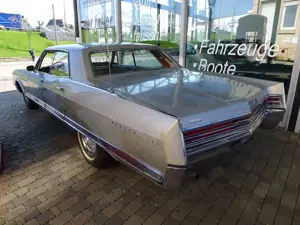 Buick Electra 225 4-door/ Coupe Look/ Unrestauriert! Bild 3