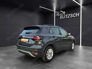 Volkswagen T-Cross TSI Life DSG NSW SHZ Bild 5