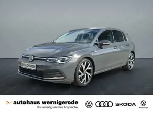 Volkswagen Golf VIII 2.0 TSI Style LED+/AHK/Navi/ACC/Kamera