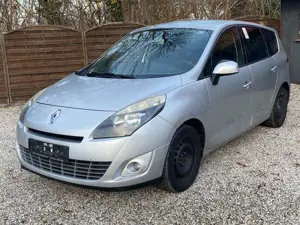Renault Grand Scenic 1.6 dCi Dynamique Tempomat SHZ TÜV