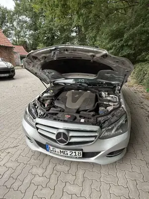 Mercedes-Benz E 300 E-Klasse Diesel BlueTEC 9G-TRONIC