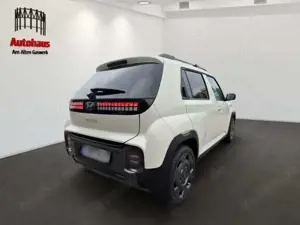 Hyundai Inster CROSS 49 kWh+NAVI+EFFIZIENZPAK+GLASSCHIEBEDACH Bild 3
