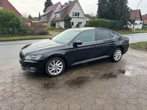 Skoda Superb 1.6 Lim. DSG Style *Bi-X+8xAlu+Canton*Top