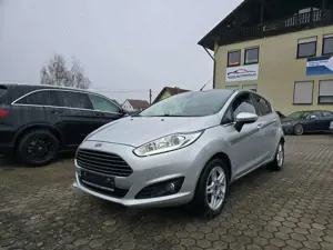 Ford Fiesta Titanium / TÜV NEU