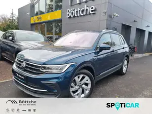 Volkswagen Tiguan 2.0 Active LED/AHK/Navi/SHZ/Kamera/Allwetter