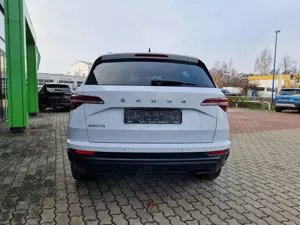 Skoda Karoq 1.5 16V TSI ACT # AHK #7-Gang- DSG #Navi Bild 4