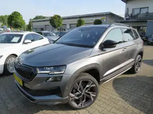 Skoda Karoq 1.5TSI DSG SPORTLINE 360°KAMERA*AHK*19"ALU*5JGA