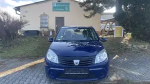 Dacia Sandero Basis - TÜV 11/2027, Radio mit USB ,- Bild 2