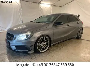 Mercedes-Benz A 45 AMG 4M Performance-Si 19"Pano Distr+ Memory