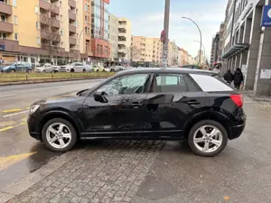 Audi Q2 30TDI Sport SHZ Temp Sportsitze Navi Garantie Bild 5