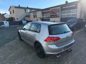 Volkswagen Golf Comfortline BMT Anhänger  Navi