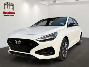 Hyundai i30 ADVANTAGE MJ25 NAVI+KAMERA+TEMPOMAT+LED+SITZHZG