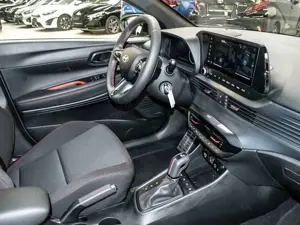 Hyundai i20 N Line Assistenzpaket Dachlackierung Phantom Black Bild 4