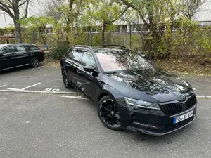 Skoda Superb Superb Combi 2.0 TDI DSG Sportline