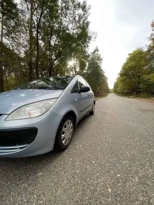 Mitsubishi Colt Bild 3