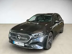 Mercedes-Benz E 220 d 4M T AVANTGARDE W-Paket ACC PDC SHZ LM