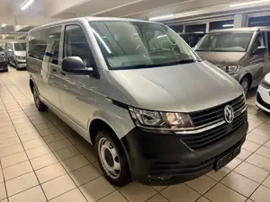 Volkswagen T6.1 Kombi 2.0 TDI lang FWD DSG 9-Sitzer