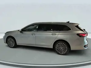 Volkswagen Passat 2.0 TDI SCR DSG Elegance MATRIX-LED Bild 3