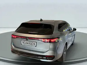 Volkswagen Passat 2.0 TDI SCR DSG Elegance MATRIX-LED Bild 4