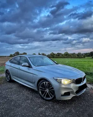BMW 330 330d GT Sport-Aut. Sport Line